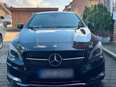 Gebraucht Mercedes CLA250 218 PS (160 kW) 2016 Schwarz Limousine