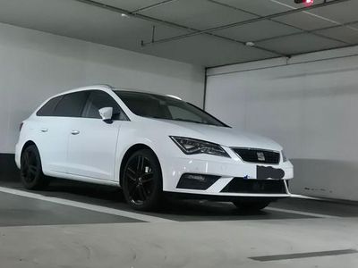 Weiß Gebraucht 2018 Seat Leon ST Style Kombi | 9.500 € (Fairer Preis)