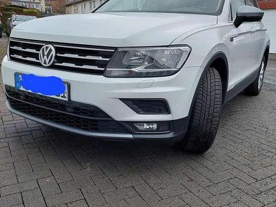 Gebraucht VW Tiguan Allspace Comfortline 150 PS (110 kW) 2019 Weiß SUV
