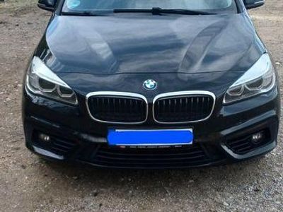 Gebraucht BMW 218 Gran Tourer Sport Line 150 PS (110 kW) 2016 Schwarz Van / Kleinbus