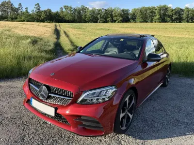 Gebraucht Mercedes C300 AMG line 258 PS (189 kW) 2018 Rot Limousine