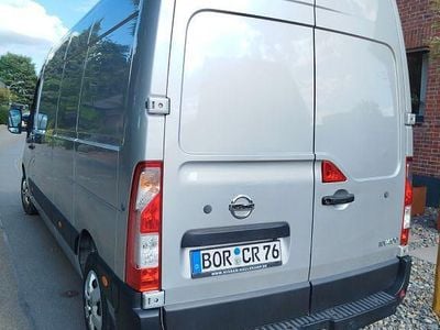 Nissan NV400