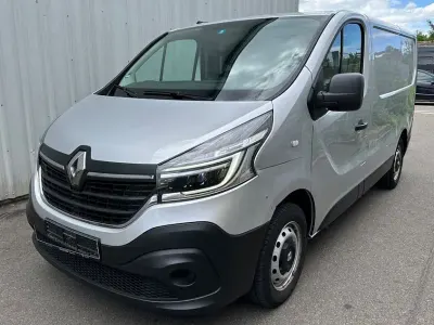 Gebraucht Renault Trafic Komfort 120 PS (88 kW) 2020 Silber Van / Kleinbus