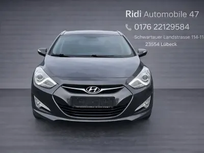 Gebraucht Hyundai i40 Edition 136 PS (100 kW) 2012 Grau Kombi