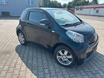 Toyota iQ