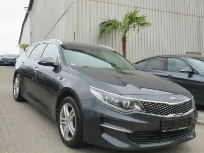 Gebraucht Kia Optima Vision 163 PS (119 kW) 2017 Grau Kombi