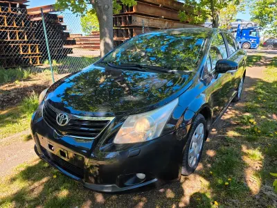 Gebraucht Toyota Avensis Basis 132 PS (97 kW) 2011 Schwarz Limousine
