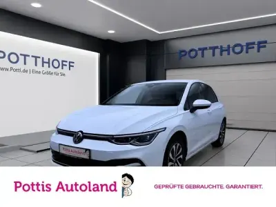 Gebraucht VW Golf VIII Active 150 PS (110 kW) 2023 Pure white Limousine