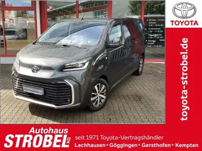 Gebraucht Toyota Proace Verso Team 177 PS (130 kW) 2024 Titanium grey metallic Kombi