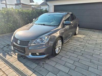 Second-hand Suzuki Kizashi Sport 178 CP (130 kW) 2014 Gri Berlinǎ