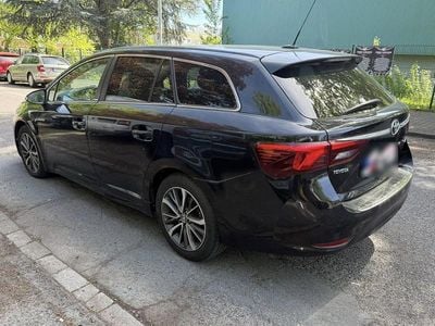 Second-hand Toyota Avensis 140 CP (102 kW) 2016 Negru Break