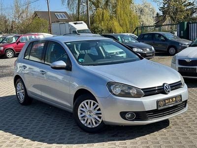 Usata VW Golf VI Trendline 80 CV (58 kW) 2009 Argento Utilitaria