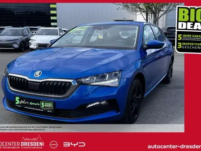 Gebraucht Skoda Scala Ambition 95 PS (69 kW) 2020 Raceblau metallic Kleinwagen