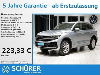 Gebraucht VW Touareg Elegance 231 PS (169 kW) 2025 Oyster silver metallic SUV