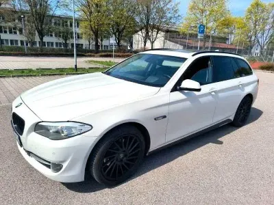 Gebraucht BMW 520 184 PS (135 kW) 2011 Weiß Kombi