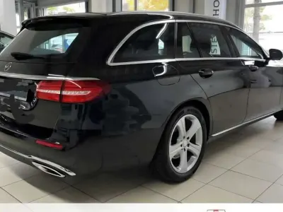 Gebraucht Mercedes E200 Avantgarde 184 PS (135 kW) 2017 Kombi