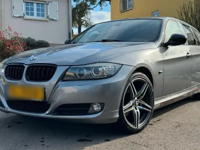 Gebraucht BMW 320 Comfort Edition 170 PS (125 kW) 2010 Grau Kombi