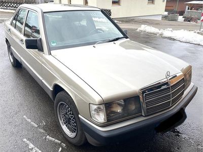 Usata Mercedes 190 118 CV (86 kW) 1989 Andere farben Berlina