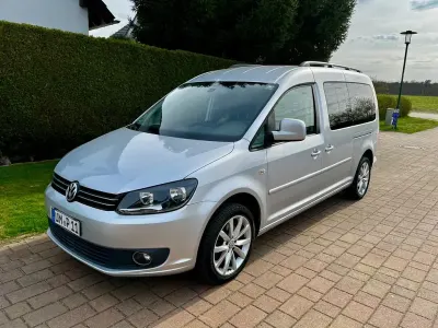 Gebraucht VW Caddy Maxi Highline 140 PS (102 kW) 2014 Silber Van / Kleinbus