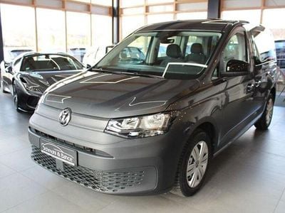 Usata VW Caddy 102 CV (75 kW) 2024 Grigio Monovolume