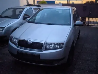 Second-hand Skoda Fabia 75 CP (55 kW) 2003 Argintiu Hatchback