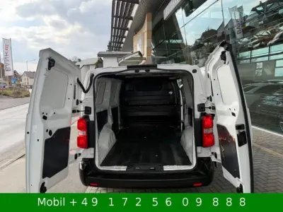 Używany Opel Vivaro Edition 122 KM (89 kW) 2020 Biały Minivan