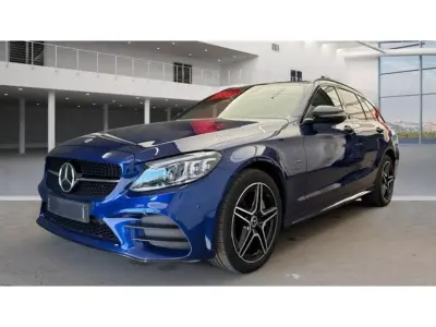 Używany Mercedes C300e AMG 306 KM (225 kW) 2021 Niebieski Kombi