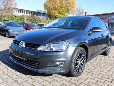 Grau Gebraucht 2017 VW Golf VII Allstar Limousine | 10.990 € (Fairer Preis)