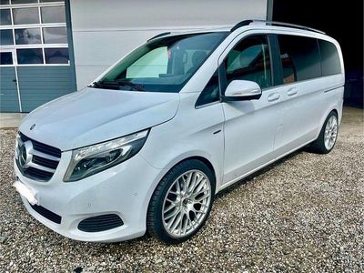 Gebraucht Mercedes V250 Avantgarde Edition 190 PS (139 kW) 2015 Weiß Van / Kleinbus