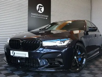 Gebraucht BMW 550 462 PS (339 kW) 2018 Carbonschwarz Limousine