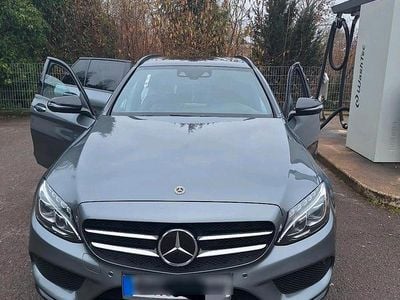 Grau Gebraucht 2018 Mercedes C220 Kombi | 22.500 €