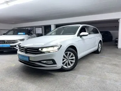 Gebraucht VW Passat Business 150 PS (110 kW) 2022 Weiß Kombi