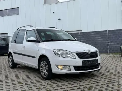 Gebraucht Skoda Roomster Plus Edition 69 PS (50 kW) 2011 Candyweiss Van / Kleinbus