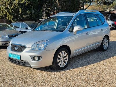 Gebraucht Kia Carens Spirit 144 PS (105 kW) 2012 Silber Van / Kleinbus