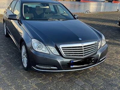 Mercedes E200