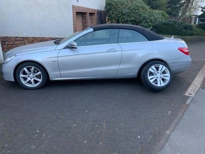Gebraucht Mercedes E250 Elegance 204 PS (150 kW) 2012 Silber Cabrio