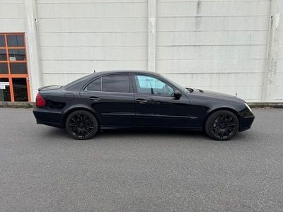 Mercedes E320