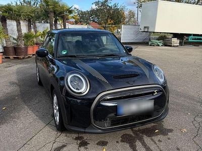 Gebraucht Mini Cooper SE Resolute Edition 135 kW (184 PS) 2023 Schwarz Kleinwagen