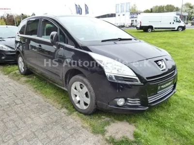 Gebraucht Peugeot 5008 Family 150 PS (110 kW) 2011 Schwarz Van / Kleinbus