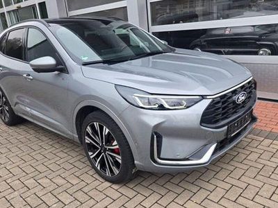 Second-hand Ford Kuga ST-Line X 152 CP (111 kW) 2024 Argintiu SUV