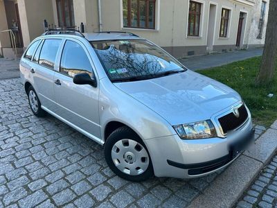 gebraucht Skoda Fabia Kombi 1.4i Klimaanlage TÜV 06/2025