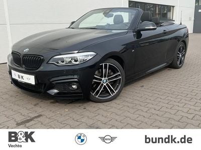 Gebraucht BMW 220 M Sport 184 PS (135 kW) 2021 Schwarz metallic black sapphire metallicschwarz Cabrio