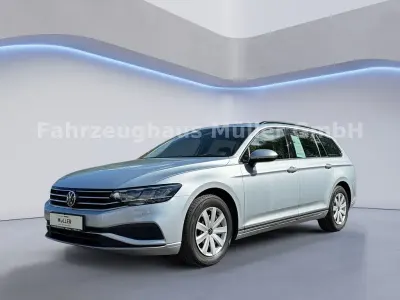 Usata VW Passat Basis 150 CV (110 kW) 2022 Argento Station wagon