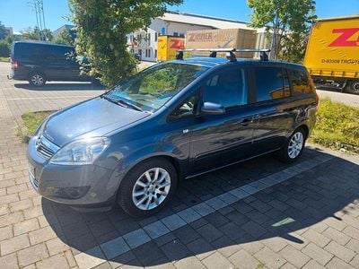 Blau Gebraucht 2009 Opel Zafira Family Van / Kleinbus | 7.700 €