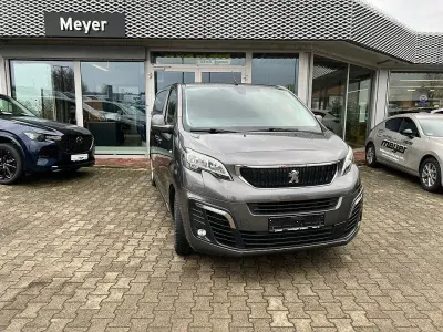 Gebraucht Peugeot Expert 177 PS (130 kW) 2018 Platingrau (metallic) Van