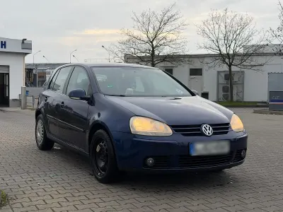 Używany VW Golf V 80 KM (58 kW) 2006 Niebieski Hatchback