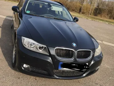 Gebraucht BMW 320 184 PS (135 kW) 2011 Schwarz Kombi