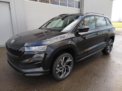 Black magic perleffekt Neu 2025 Skoda Karoq SportLine SUV | 42.270 € (Teuer)