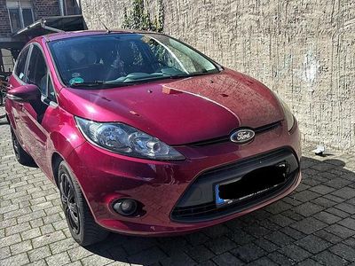 Second-hand Ford Fiesta 60 CP (44 kW) 2011 Andere farben Hatchback