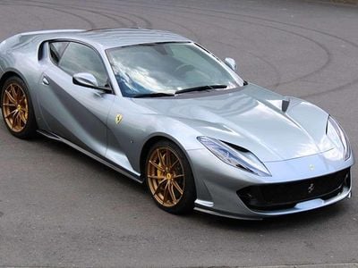 Grigio titanio metallic Gebraucht 2018 Ferrari 812 Coupé | 319.812 € (Teuer)